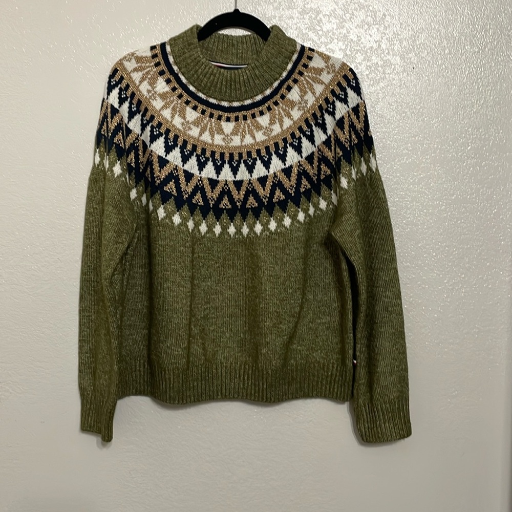 Tommy Hilfiger Fair Isle sweater. Ladies size large.  Excellent condition.
